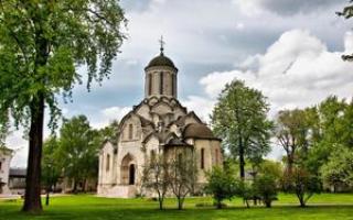 Церковная иерархия в русской православной церкви Какой признак отличает православные храмы от остальных