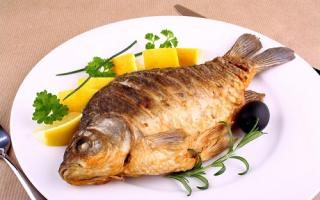 Contenuto calorico del pesce fritto e al forno